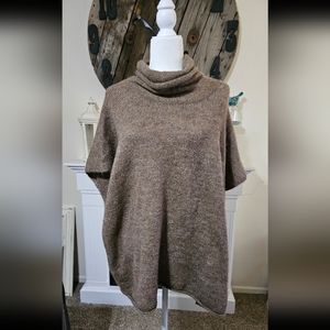 Brown knit sleeveless sweater tunic
